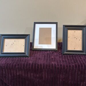 Elegant Black Picture Frame Set